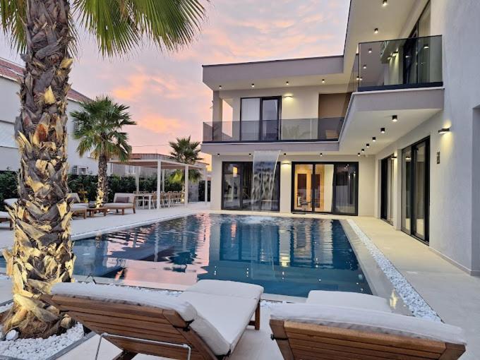 Luxury Villa My Wish With Pool Kaštel Stari المظهر الخارجي الصورة